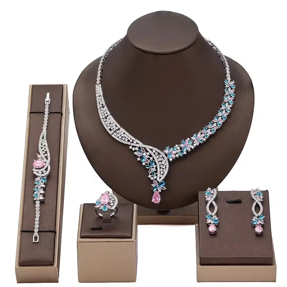 Seturi noi de bijuterii de mireasă pentru femei