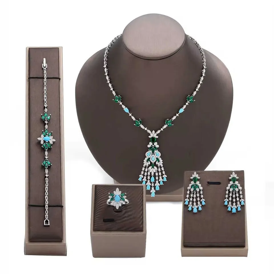 Seturi noi de bijuterii din argint sterling